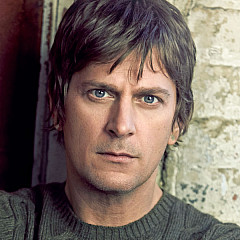 Rob Thomas of Matchbox Twenty