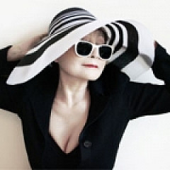 Yoko Ono