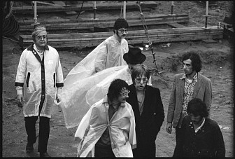 Albert Grossman with members of The Band at the Woodstock Festival<br>(photo by Lisa Law)