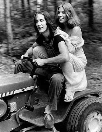 Todd Rundgren and Bebe Buell, 1975<br>(photo by Bob Gruen)