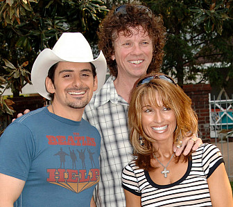Brad Paisley, Wil, Holly Nance