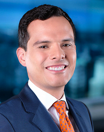 Dan's headshot for WGN