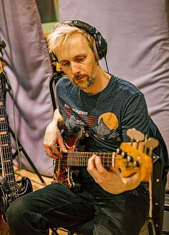 Chris Hill<br>photo: Simon Whiteside