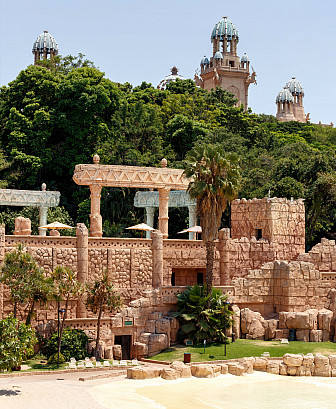 Sun City Resort and Casino<br>Photo: Artushfoto, Dreamstime