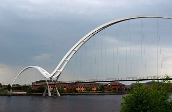 Infinity Bridge from River Tees<br>Photo: <a href="https://www.geograph.org.uk/photo/4019760" target="_blank">Ian S</a>, Geograph Project, CC 2.0