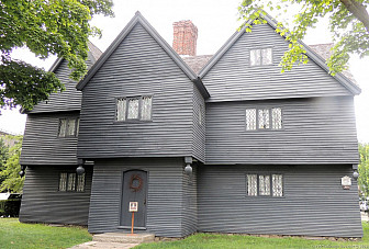 Judge Corwin "Witch House" in Salem<br>Photo: <a href="https://www.flickr.com/photos/jenniferboyer/8131359570" target="_blank">Jennifer Boyer</a>, via Flickr, CC 2.0