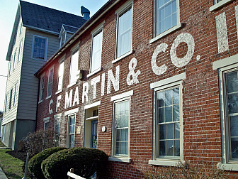 The Martin Guitar Factory in Nazareth<br>Photo: <a href="https://www.flickr.com/photos/redclayproject/2350187923/" target="_blank">Jim R Rogers</a>, via Flickr, CC 2.0