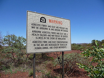 Government warning sign at Wittenoom<br>Photo: <a href="https://commons.wikimedia.org/wiki/File:Govt_Warning_-_Wittenoom_WA.JPG">Five Years</a>, <a href="https://creativecommons.org/licenses/by-sa/3.0">CC BY-SA 3.0</a>, via Wikimedia Commons