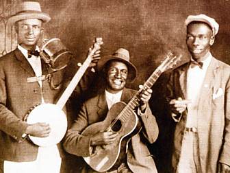 Gus Cannon (on left) with his Jug Stompers