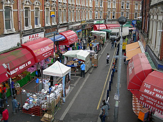 Electric Avenue market<br>Photo: <a href="https://www.geograph.org.uk/photo/219799" target="_blank">Danny Robinson</a>, Geograph Project, CC 2.0