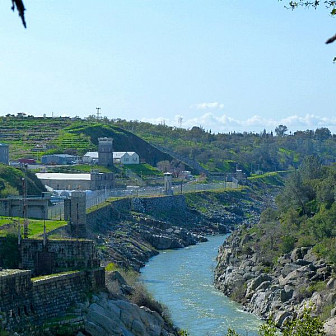 North gate of Folsom State Prison, near American River<br>Photo: <a href="https://www.flickr.com/photos/25023895@N02/5555659559/" target="_blank">Vince</a>, via Flickr, CC 2.0