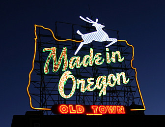 The Made in Oregon sign, changed to "Portland Oregon" in 2010<br>Photo: <a href="https://commons.wikimedia.org/wiki/File:MadeinOregonsign.jpg">Cacophony</a>, <a href="https://creativecommons.org/licenses/by-sa/2.5">CC BY-SA 2.5</a>, via Wikimedia Commons