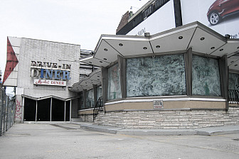 An old and abandoned Market Diner, New York<br>Photo: <a href="https://www.flickr.com/photos/dougletterman/2579435746" target="_blank">Doug Letterman</a>, via Flickr, CC 2.0
