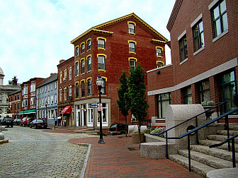 Old Port District of Portland, Maine, c 2006<br>Photo: <a href="https://www.flickr.com/photos/52612760@N00/232048323/" target="_blank">Alex Kehr</a>, via Flickr, CC 2.0