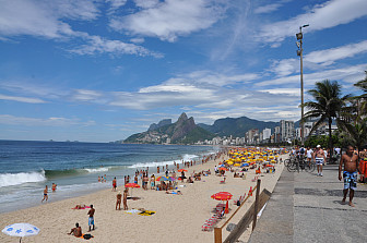 Ipanema Beach, Rio de Janeiro, Brazil<br>Photo: <a href="https://www.flickr.com/photos/over_kind_man/3179806357" target="_blank">Mike Vondran</a>, via Flickr, CC 2.0