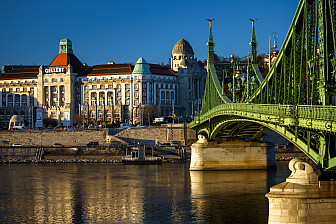 Liberty Bridge in Budapest - no scary puppets<br>Photo: <a href="https://www.flickr.com/photos/franganillo/" target="_blank">Jorge Franganillo</a>, via Flickr, CC 2.0