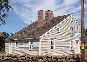 John Quincy Adams' birthplace<br>Photo: <a href="https://commons.wikimedia.org/wiki/File:John_Quincy_Adams_birthplace,_Quincy,_Massachusetts.JPG">Daderot</a>, <a href="http://creativecommons.org/licenses/by-sa/3.0/">CC BY-SA 3.0</a>, via Wikimedia Commons