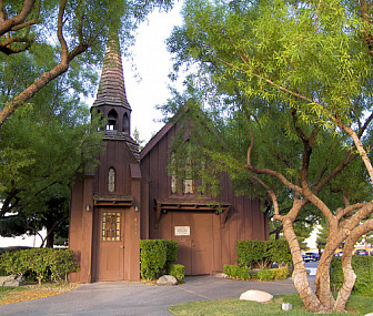 Little Church of the West in Vegas - site of hundreds of thousands of weddings<br>Photo: <a href="https://commons.wikimedia.org/wiki/File:Little_church_of_the_west_2007.jpg">Larry D. Moore</a>, <a href="https://creativecommons.org/licenses/by-sa/3.0">CC BY-SA 3.0</a>, via Wikimedia Commons